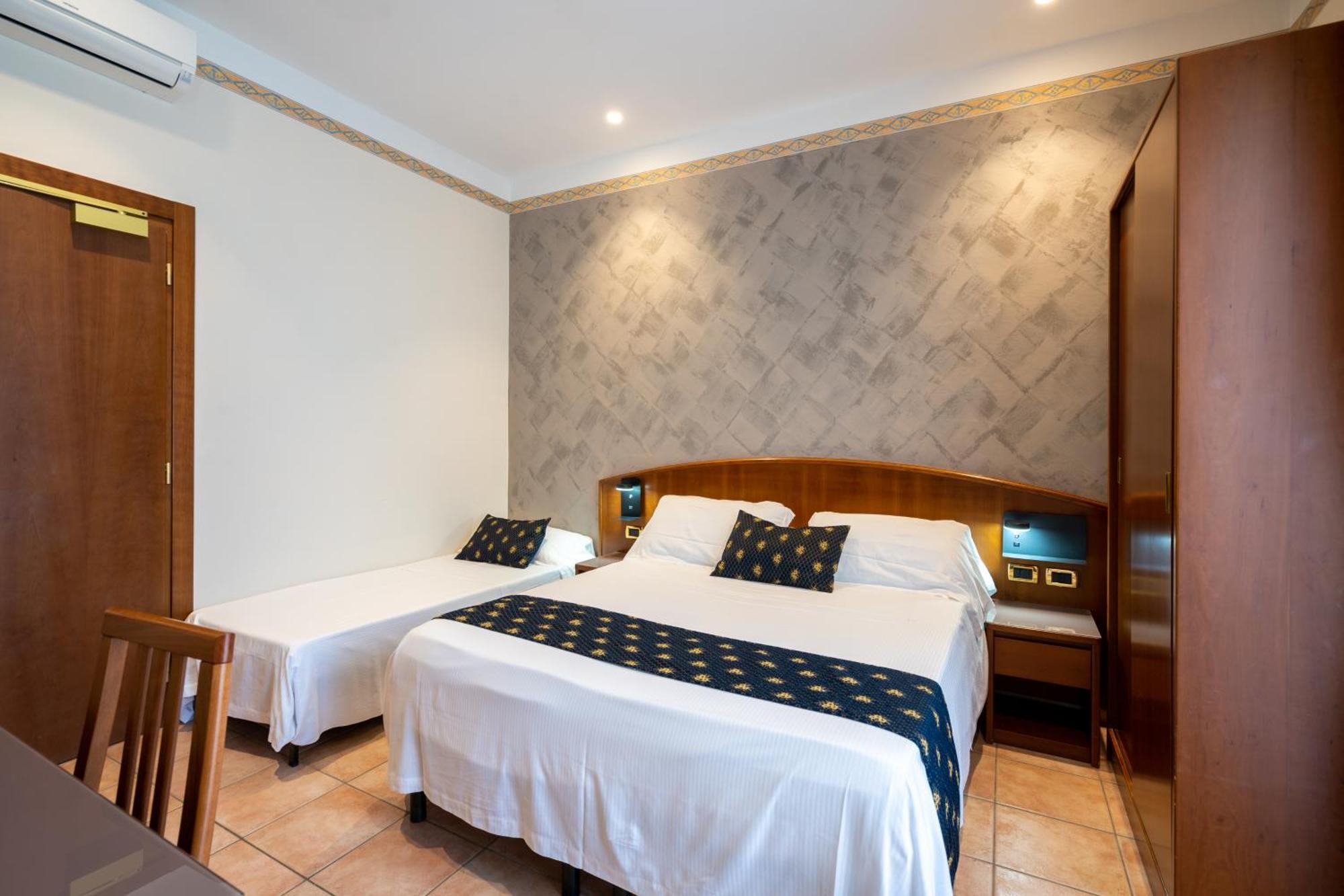 Hotel Agostini Bellaria – Igea Marina Kültér fotó