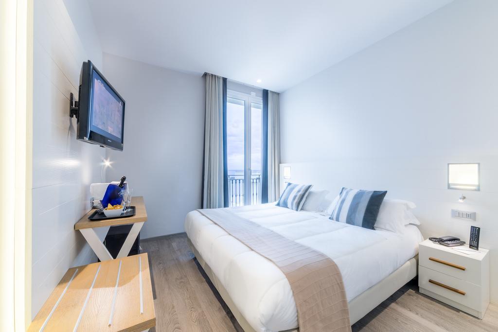 Hotel Agostini Bellaria – Igea Marina Kültér fotó