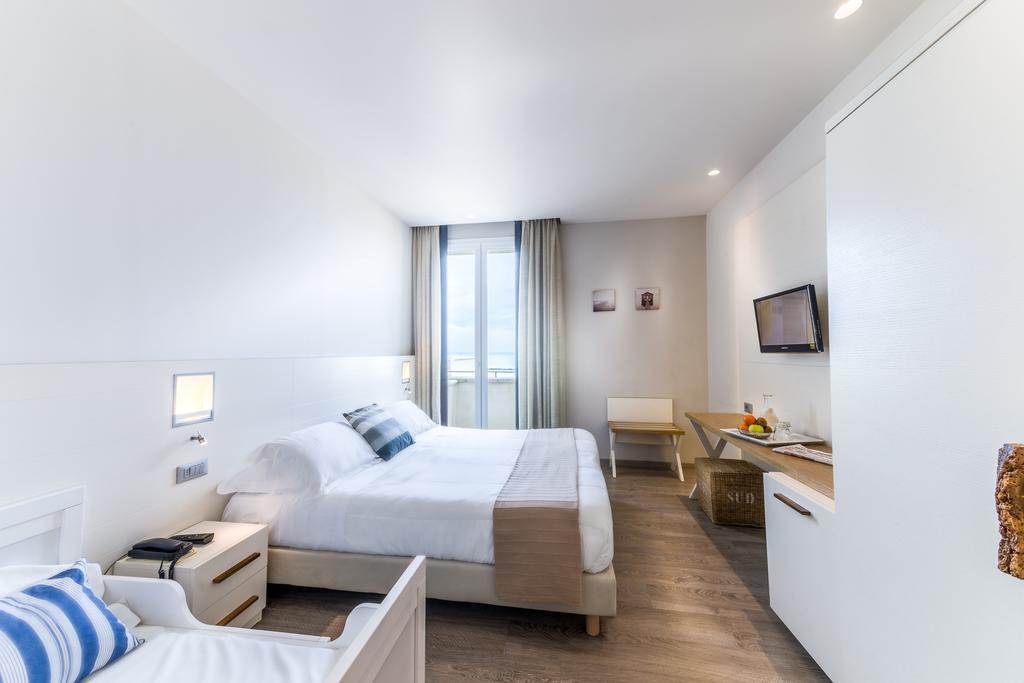 Hotel Agostini Bellaria – Igea Marina Kültér fotó